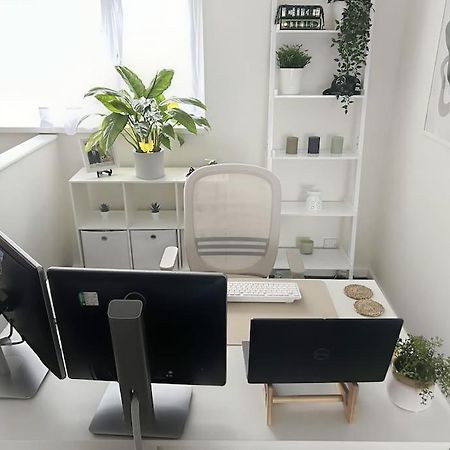 Private Guest House - Double Bedroom, En-Suite And Workspace With Private Entrance, First Floor With No Lift And No Full Kitchen Лестер Экстерьер фото