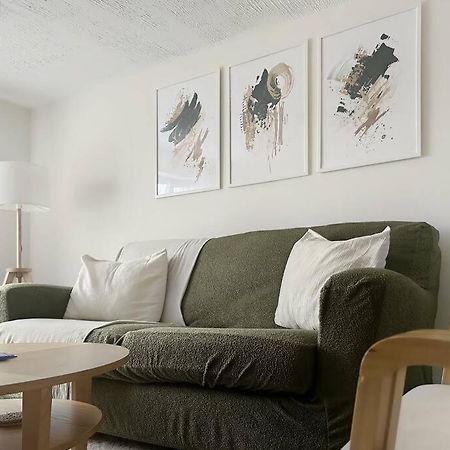 Private Guest House - Double Bedroom, En-Suite And Workspace With Private Entrance, First Floor With No Lift And No Full Kitchen Лестер Экстерьер фото
